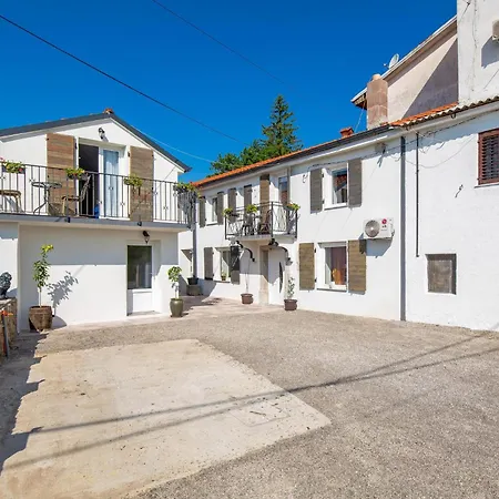 Holiday home 3 Bedroom Awesome In *