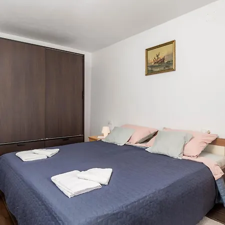 3 Bedroom Awesome In Jurdani